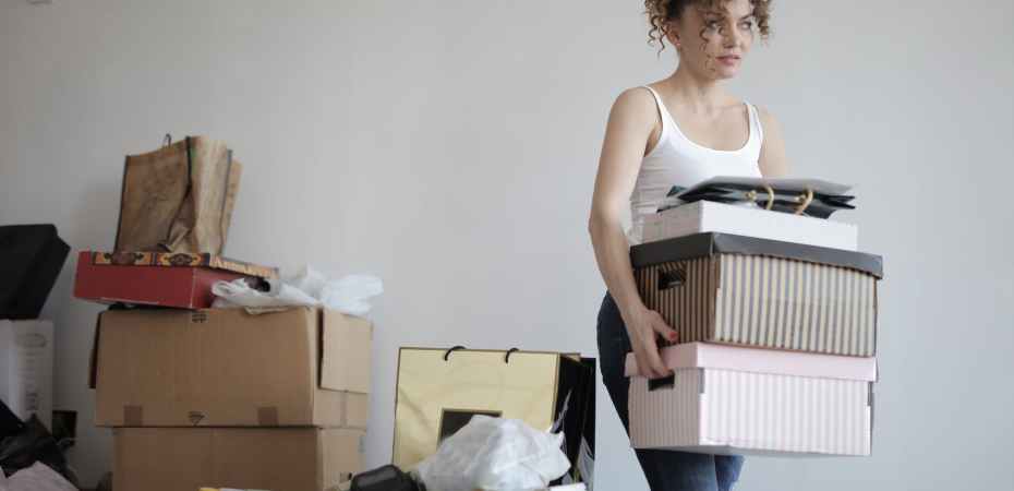 Decluttering, Minimalism, and Happiness (thepatchworkfox.com)