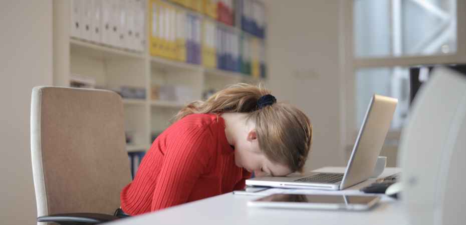 How To Reduce Anxiety About Video Calls (thepatchworkfox.com)