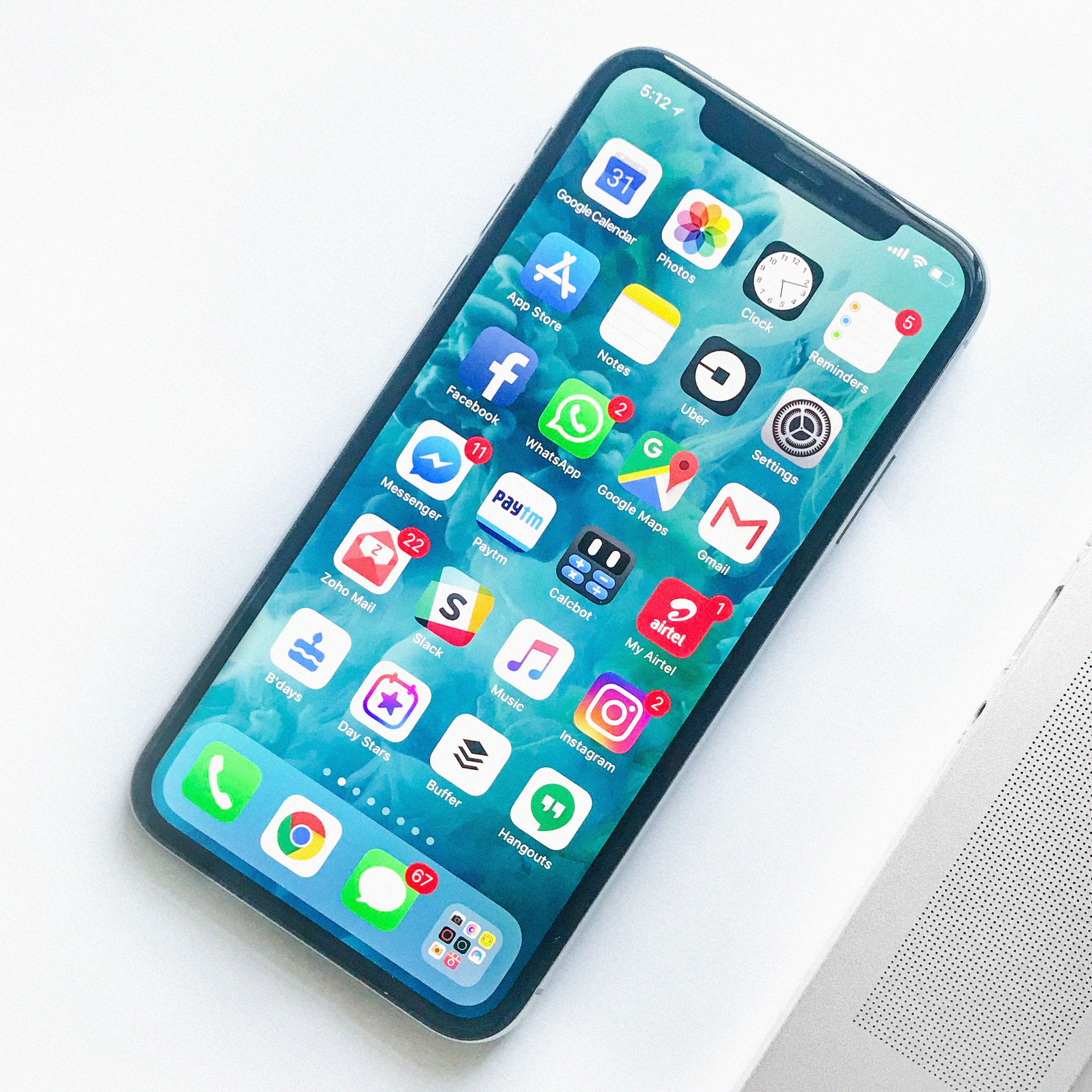 A Surprisingly Easy Trick To Help You Beat Your Smartphone Addiction (thepatchworkfox.com)