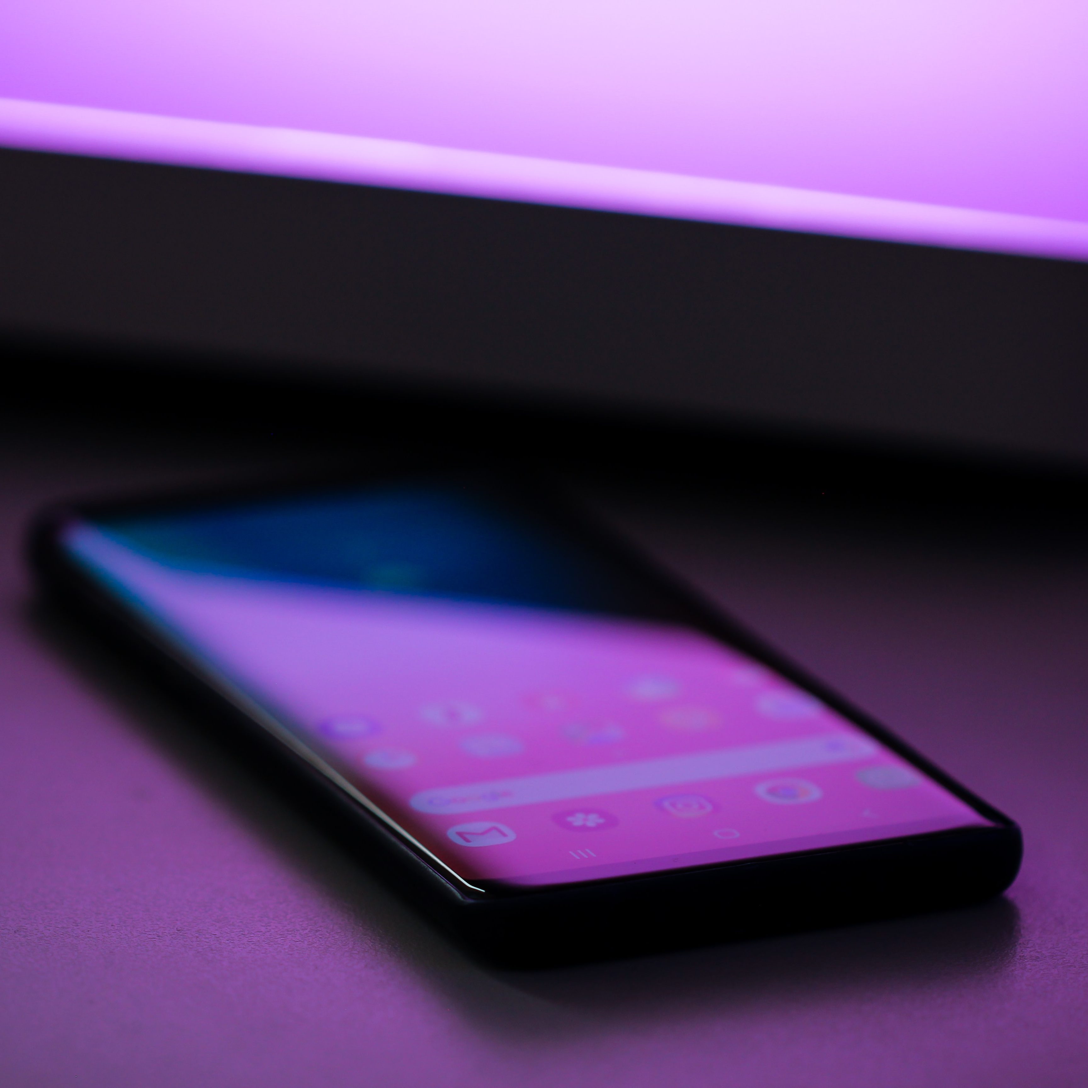 5 Signs It's Time To Reconsider Your Use Of Social Media (wallflowerhaze.com)